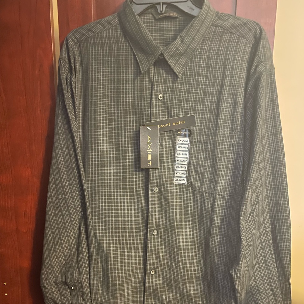 Men’s Axist XXL - Dress or Casual Shirt - New with Tags